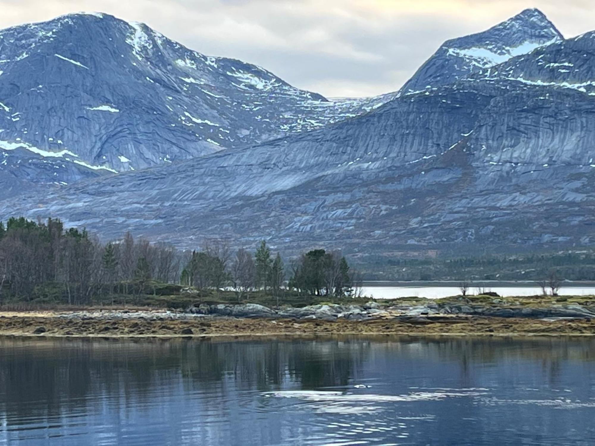 Efjord And Stetind - Kulhorn Holiday home Ballangen